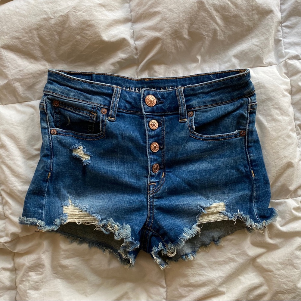 American Eagle (AEO) highrise super stretch shorts